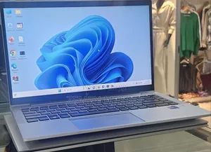 New Laptop HP EliteBook 840 G8 16GB Intel Core i7 SSD 512GB