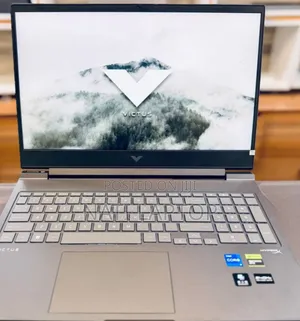 New Laptop HP Victus 16 16GB Intel Core i7 SSD 1T
