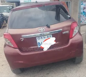 Toyota Yaris 2011