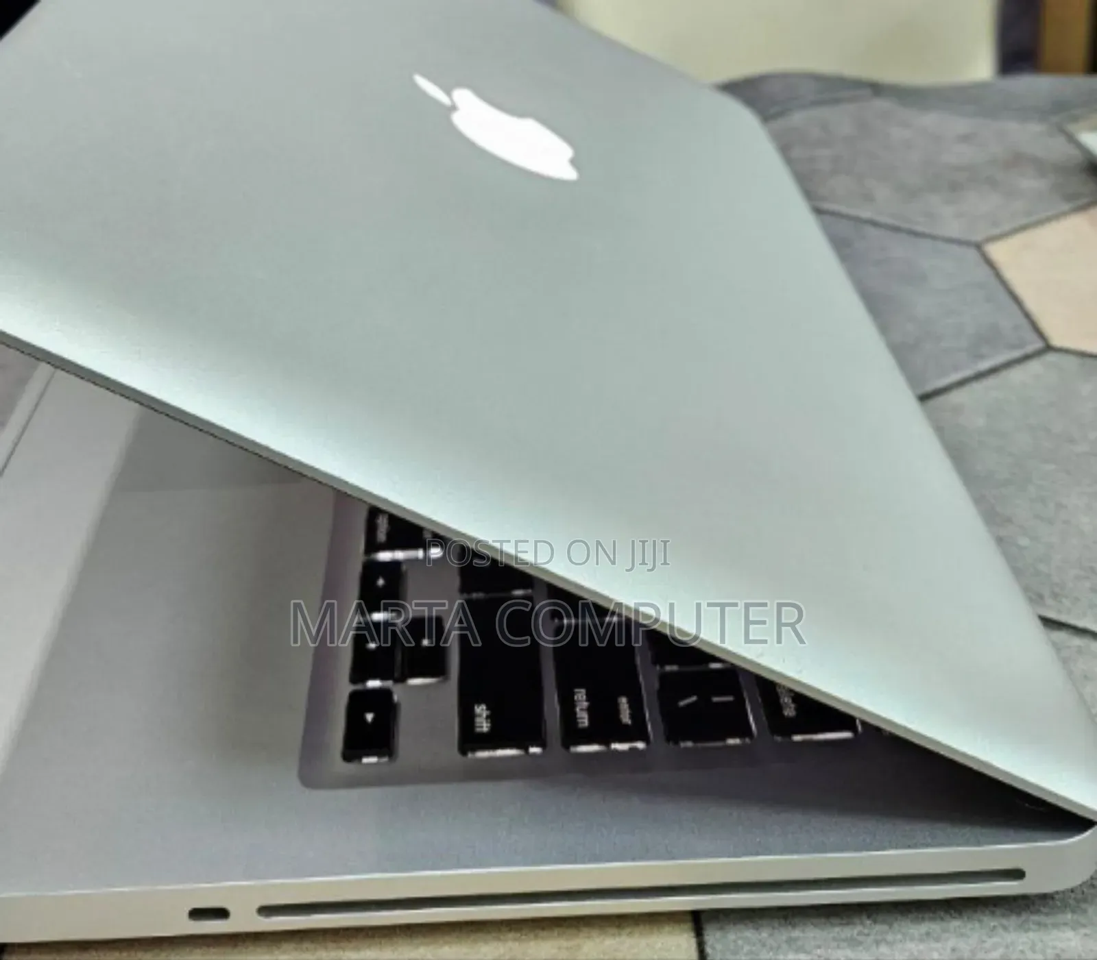 New Laptop Apple MacBook Pro 2012 4GB Intel Core i5 HDD 500GB