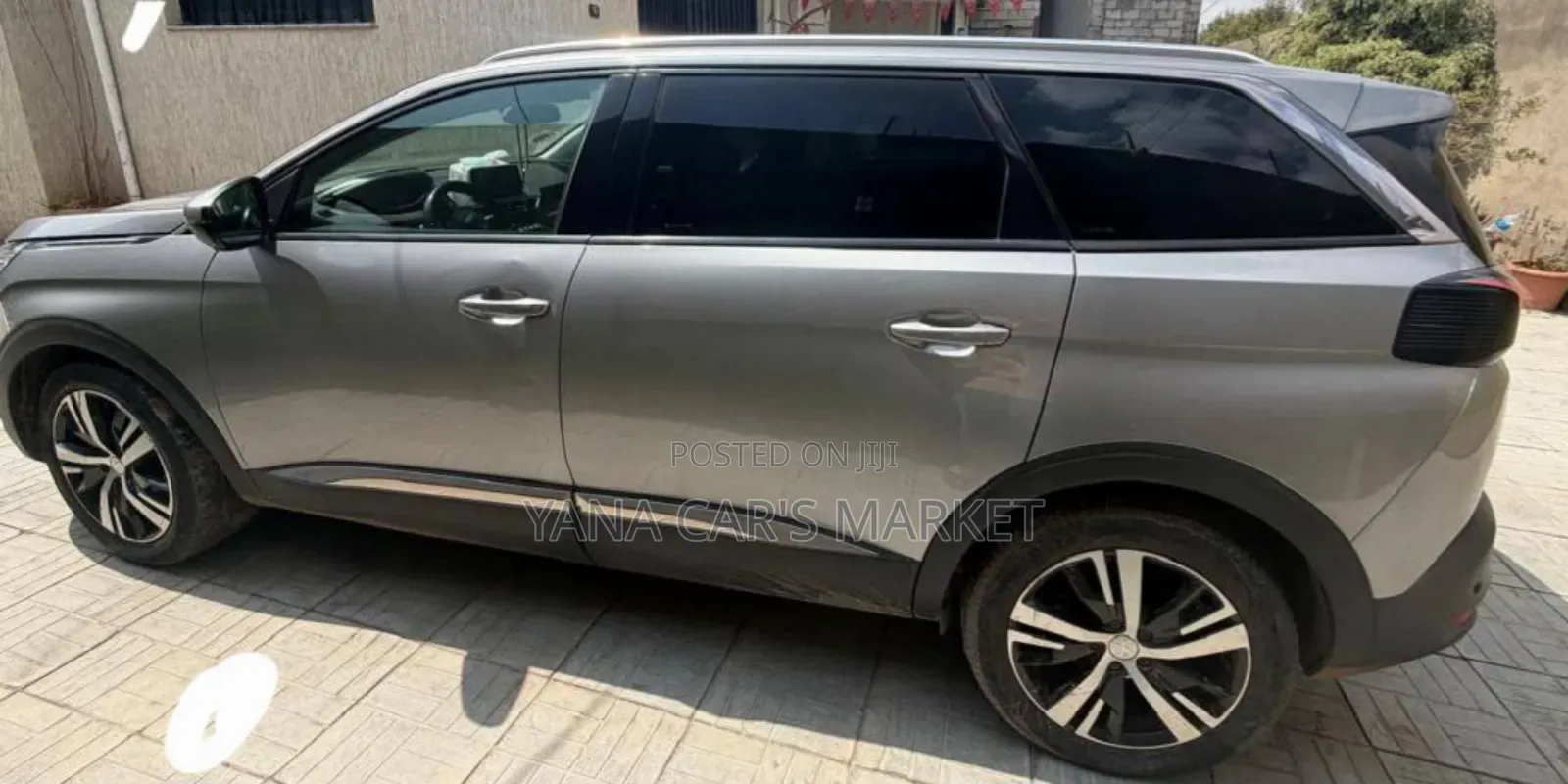 Peugeot 5008 2021 Silver