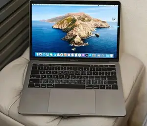 New Laptop Apple MacBook Pro 2019 16GB Intel Core i7 SSD 512GB