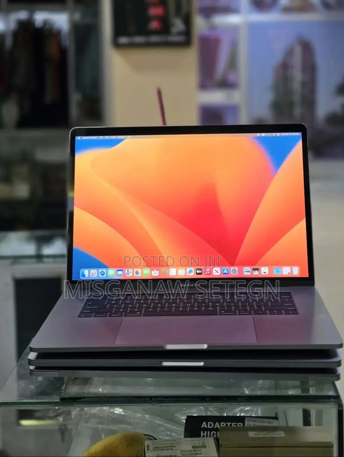 New Laptop Apple MacBook Pro 2019 16GB Intel Core i7 SSD 1T
