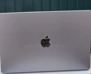 New Laptop Apple MacBook Pro M1 16GB Intel Core i7 SSD 1T