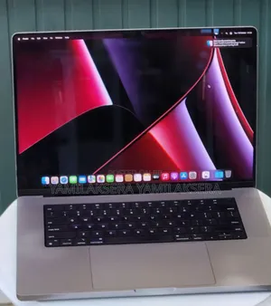 New Laptop Apple MacBook Pro M1 16GB Intel Core i7 SSD 1T