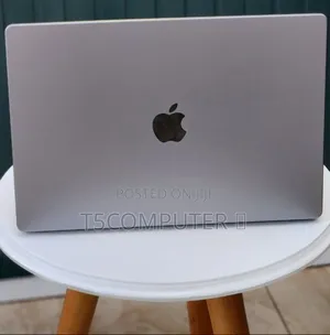 New Laptop Apple MacBook Pro 2020 M1 16GB Apple M1 Pro SSD 1T