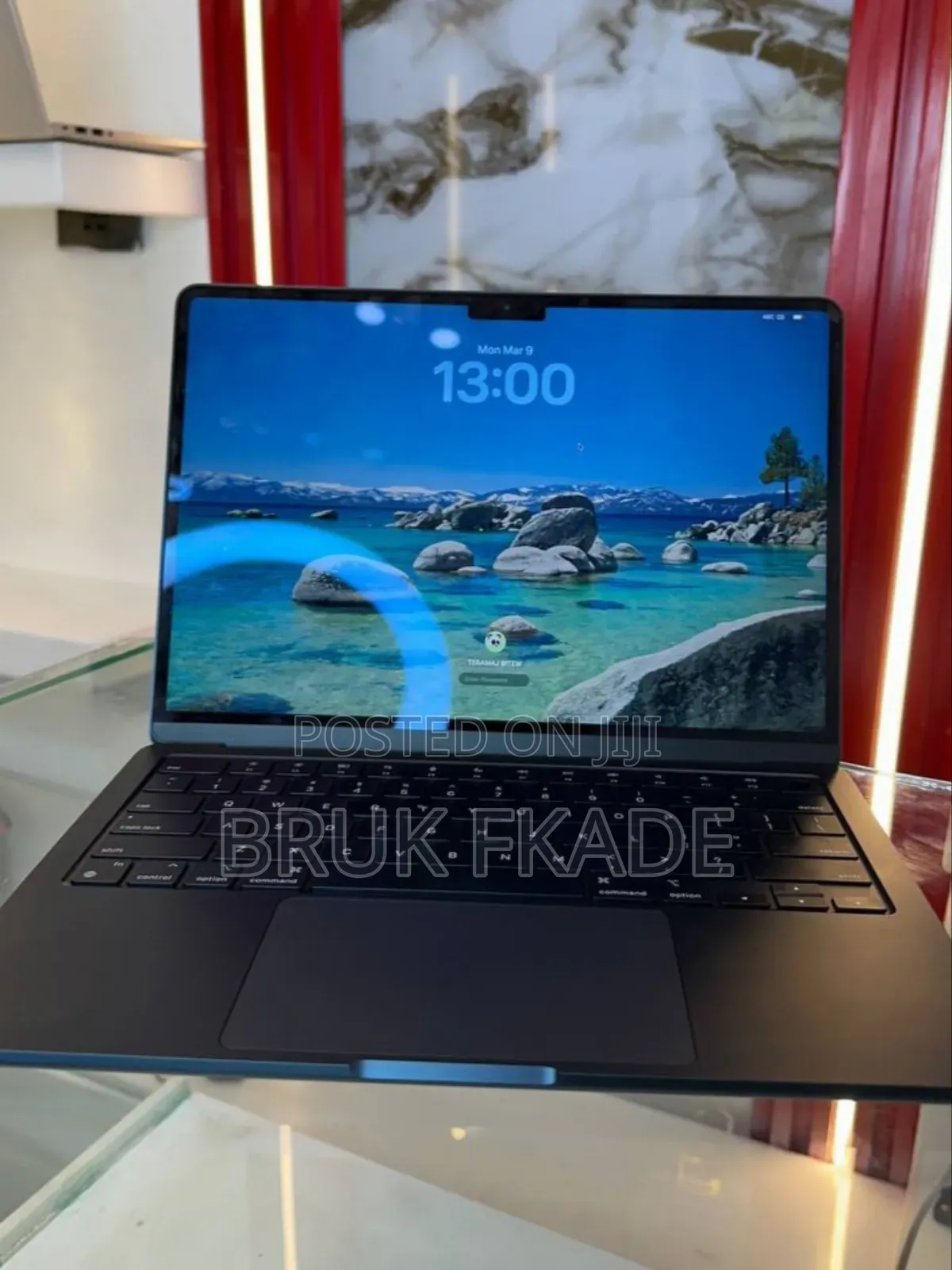 New Laptop Apple MacBook Air 2024 M3 13-inch 16GB Apple M3 SSD 512GB