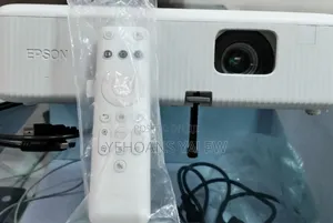 Brand New Epson Projector Model: Co-W01 With Bag and With Best Image