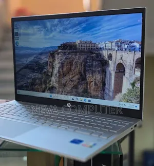 New Laptop HP Pavilion 15 8GB Intel Core i5 SSD 512GB