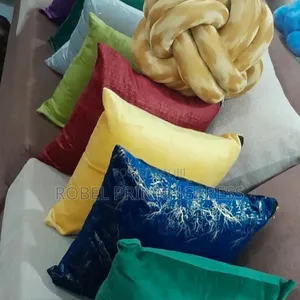 የሶፋ ትራስ ጨርቆች