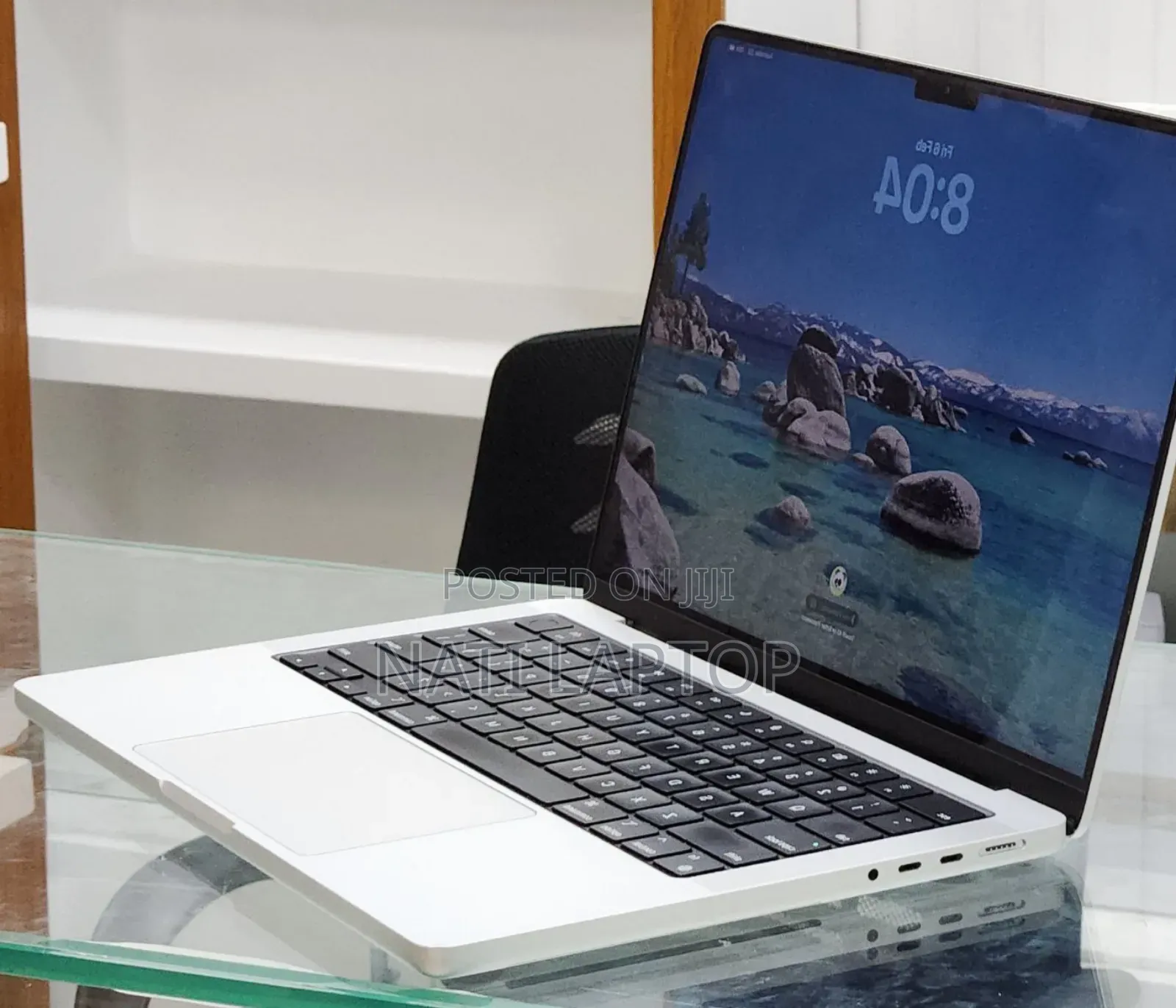 New Laptop Apple MacBook Pro M1 16GB Apple M1 Pro SSD 512GB