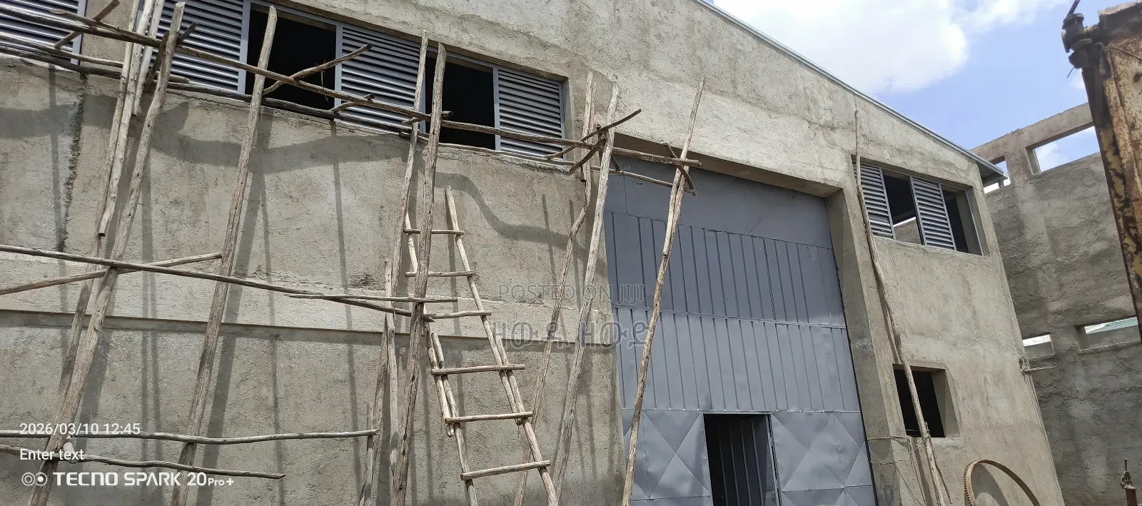 የሚከራይ መጋዝን