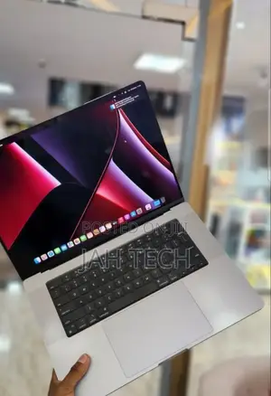 New Laptop Apple MacBook Pro M1 16GB Apple M1 Pro SSD 1T