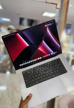 New Laptop Apple MacBook Pro M1 16GB Apple M1 Pro SSD 1T