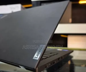 New Laptop Lenovo Thinkpad P14s 8GB Intel Core i5 SSD 512GB