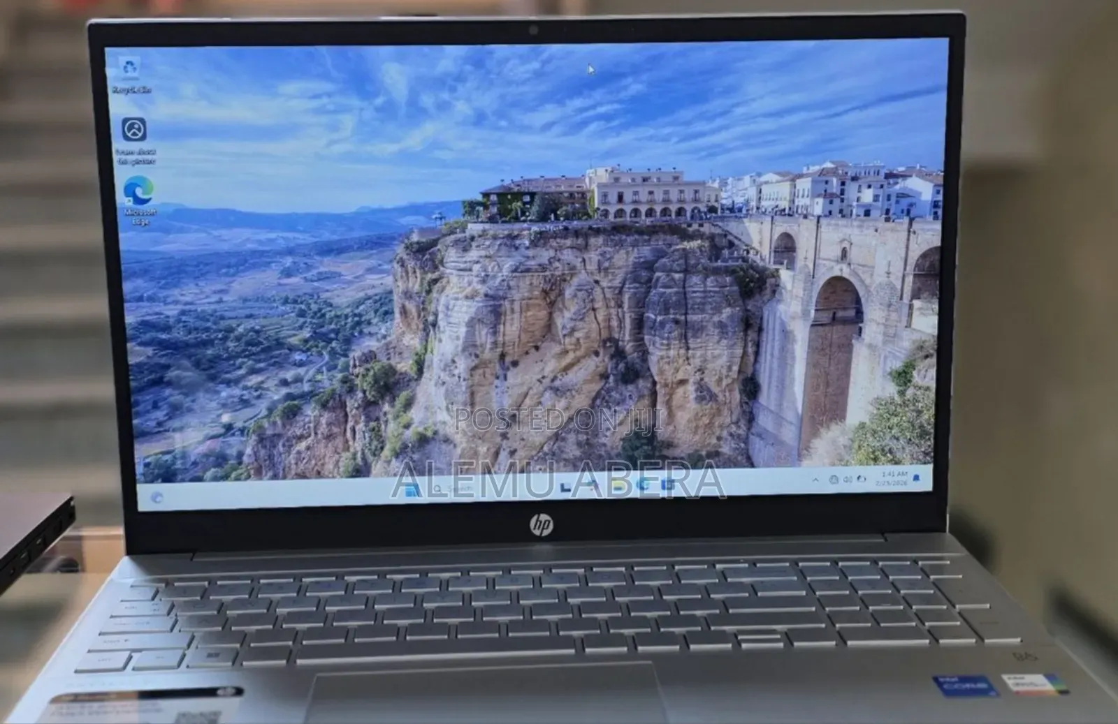 New Laptop HP Pavilion 15 8GB Intel Core i5 SSD 512GB