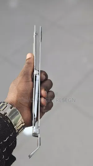 Portable Photo Laptop Stand