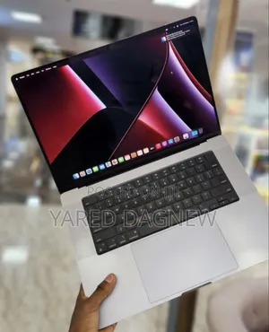 New Laptop Apple MacBook Pro M1 16GB Apple M1 Pro SSD 1T