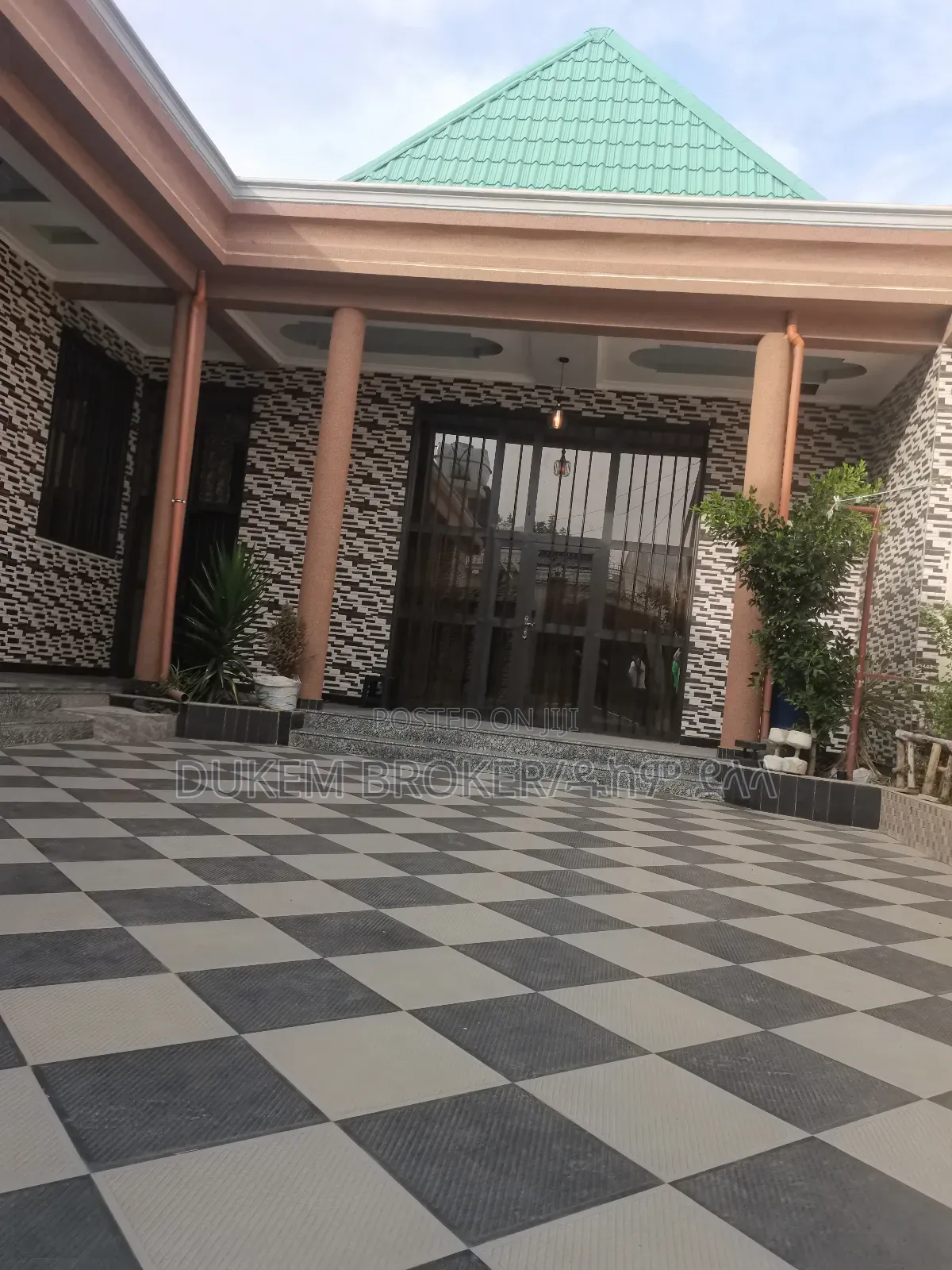 Furnished 3bdrm House in Dukem, East Shewa for sale