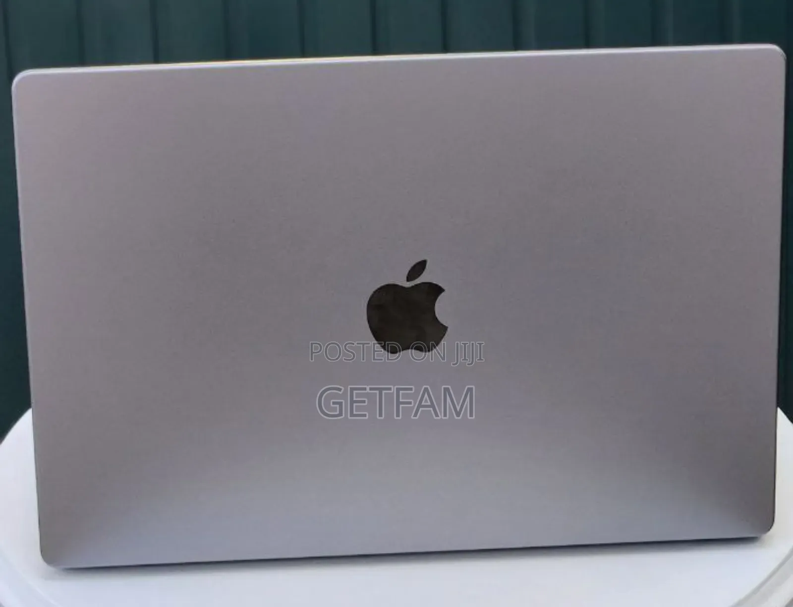 New Laptop Apple MacBook Pro 2021 M1 16GB Apple M1 SSD 16 GB