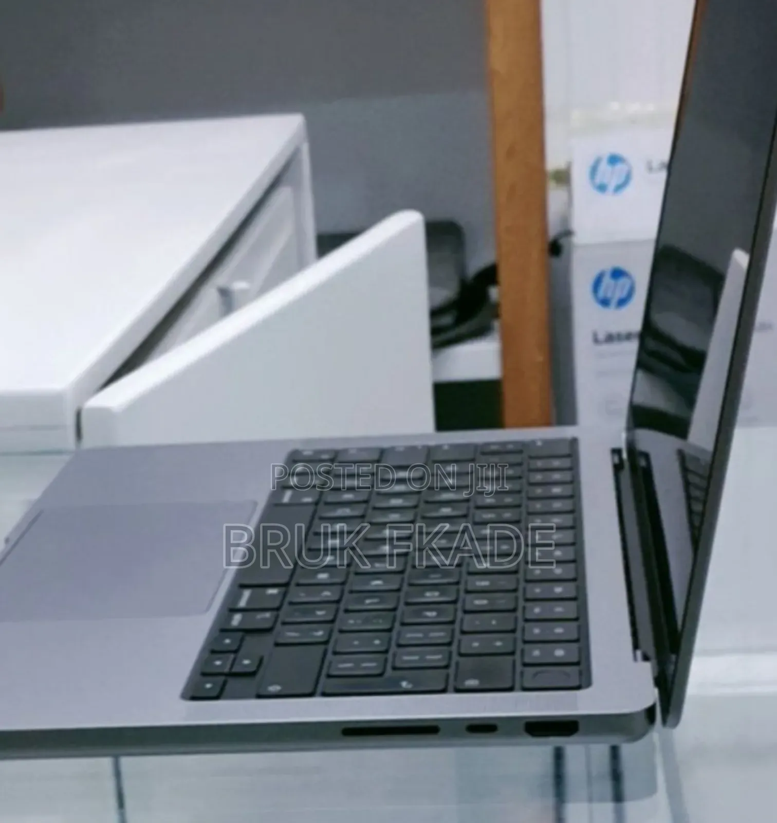 New Laptop Apple MacBook Pro 2020 M1 16GB Apple M1 Pro SSD 1T