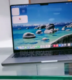 New Laptop Apple MacBook Pro 2020 M1 16GB Apple M1 Pro SSD 1T