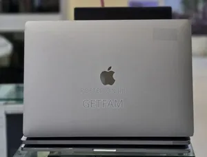 New Laptop Apple MacBook Pro 2017 16GB Intel Core i7 SSD 512GB