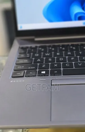 New Laptop HP ZBook Power G7 16GB Intel Core i7 SSD 512GB