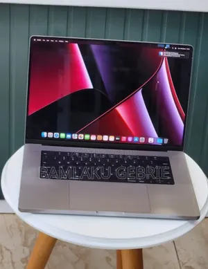 New Laptop Apple MacBook Pro 2021 M1 16GB Apple M1 Pro SSD 1T