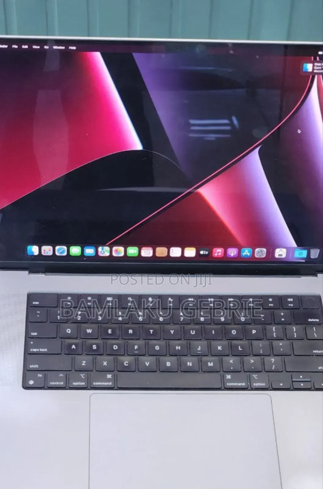 New Laptop Apple MacBook Pro 2021 M1 16GB Apple M1 Pro SSD 1T