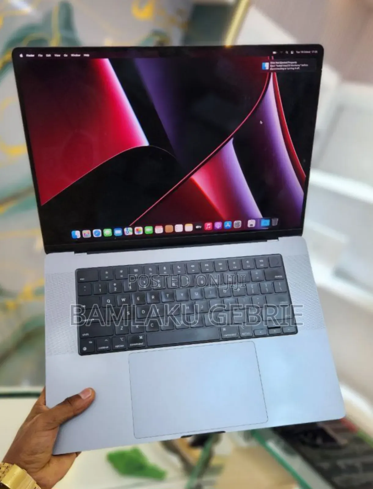 New Laptop Apple MacBook Pro 2021 M1 16GB Apple M1 Pro SSD 1T