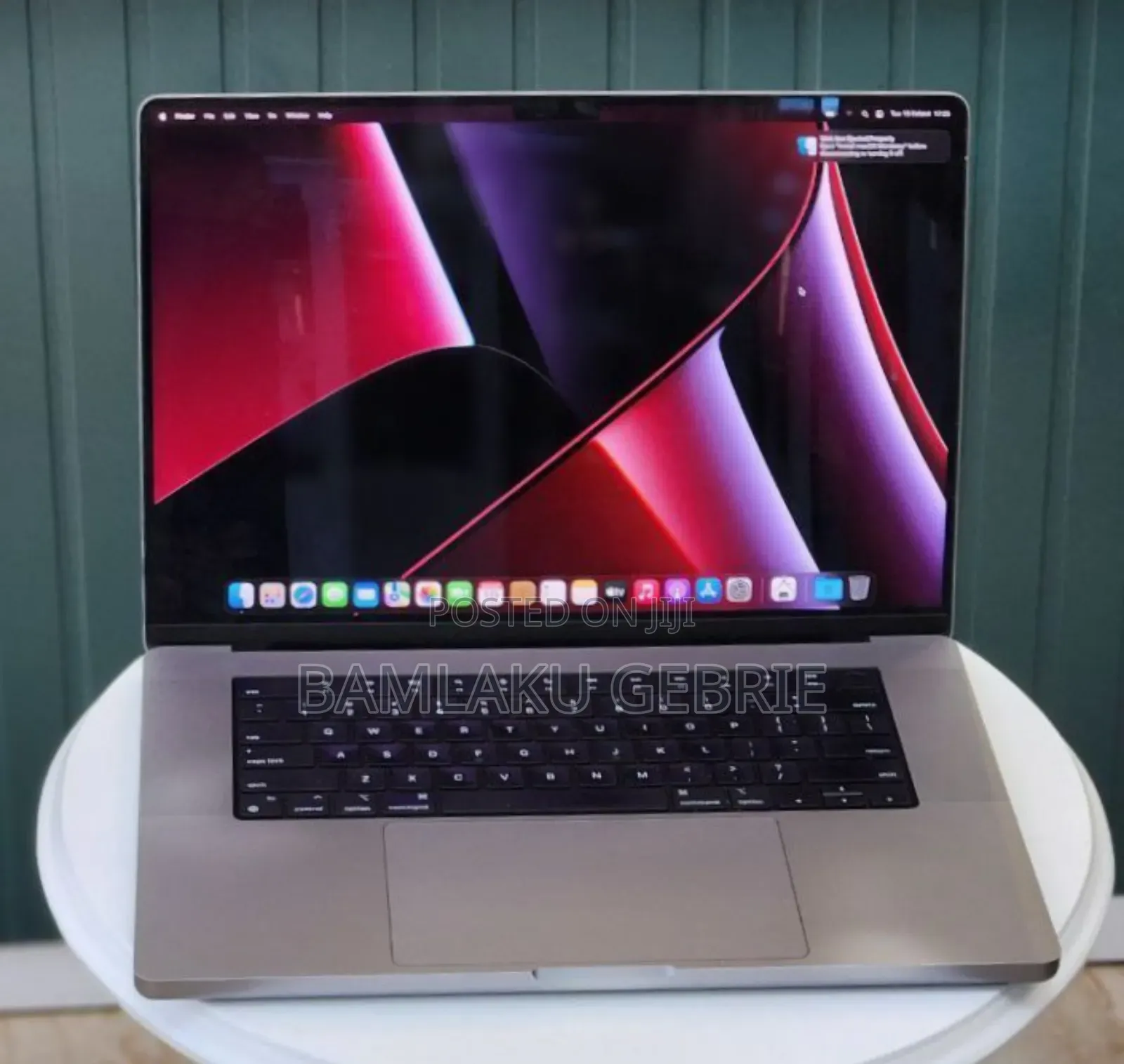 New Laptop Apple MacBook Pro 2021 M1 16GB Apple M1 Pro SSD 1T