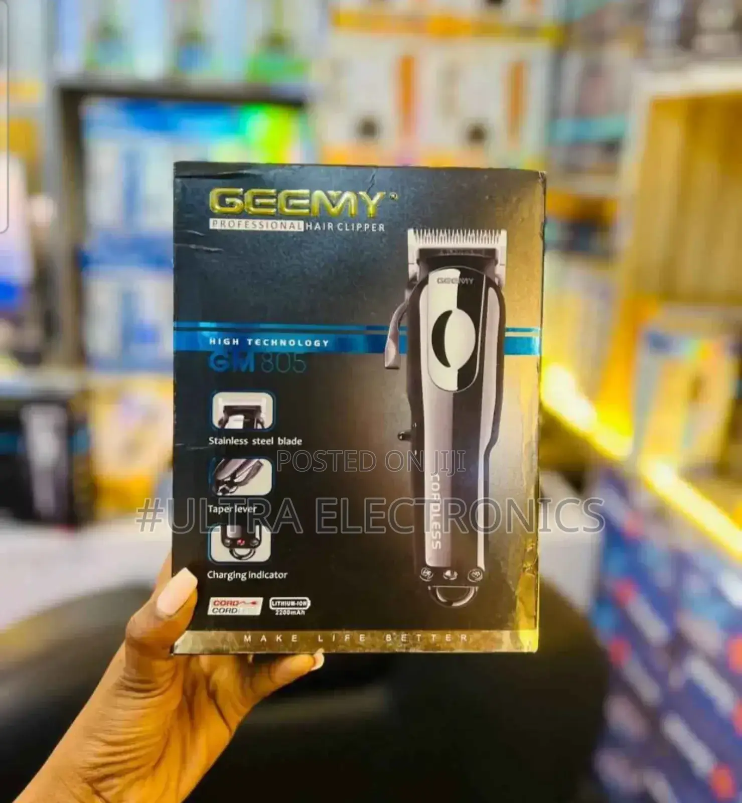 የፀጉር ማሽን Geemy Gm-805 Is a Professional Rechargeable Hair Clipper