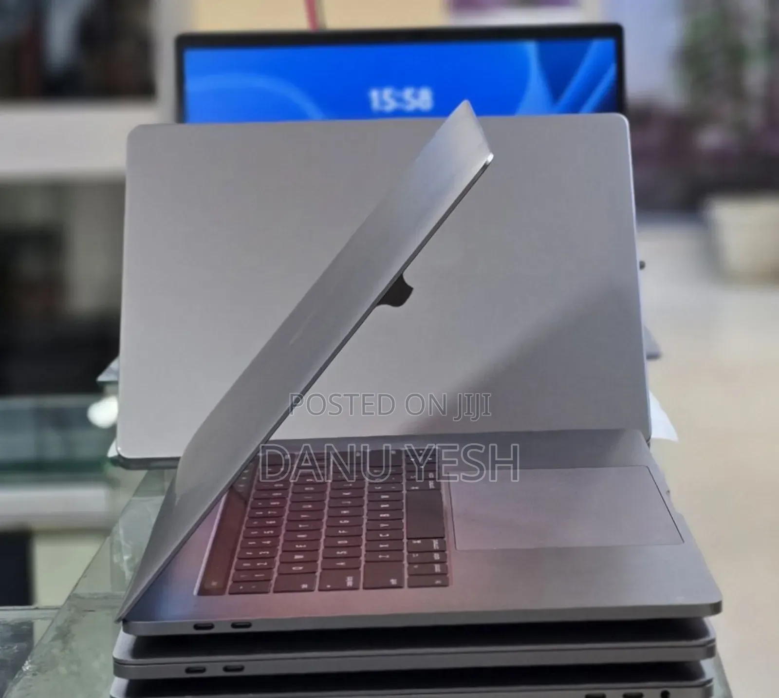 New Laptop Apple MacBook 2017 16GB Intel Core i7 SSD 512GB