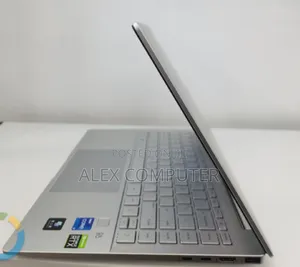 New Laptop HP Pavilion 14 16GB Intel Core i7 SSD 512GB