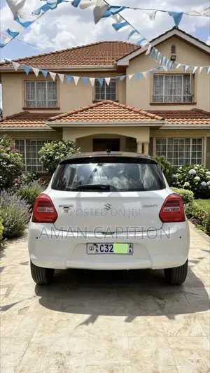 Suzuki Swift 2022 White