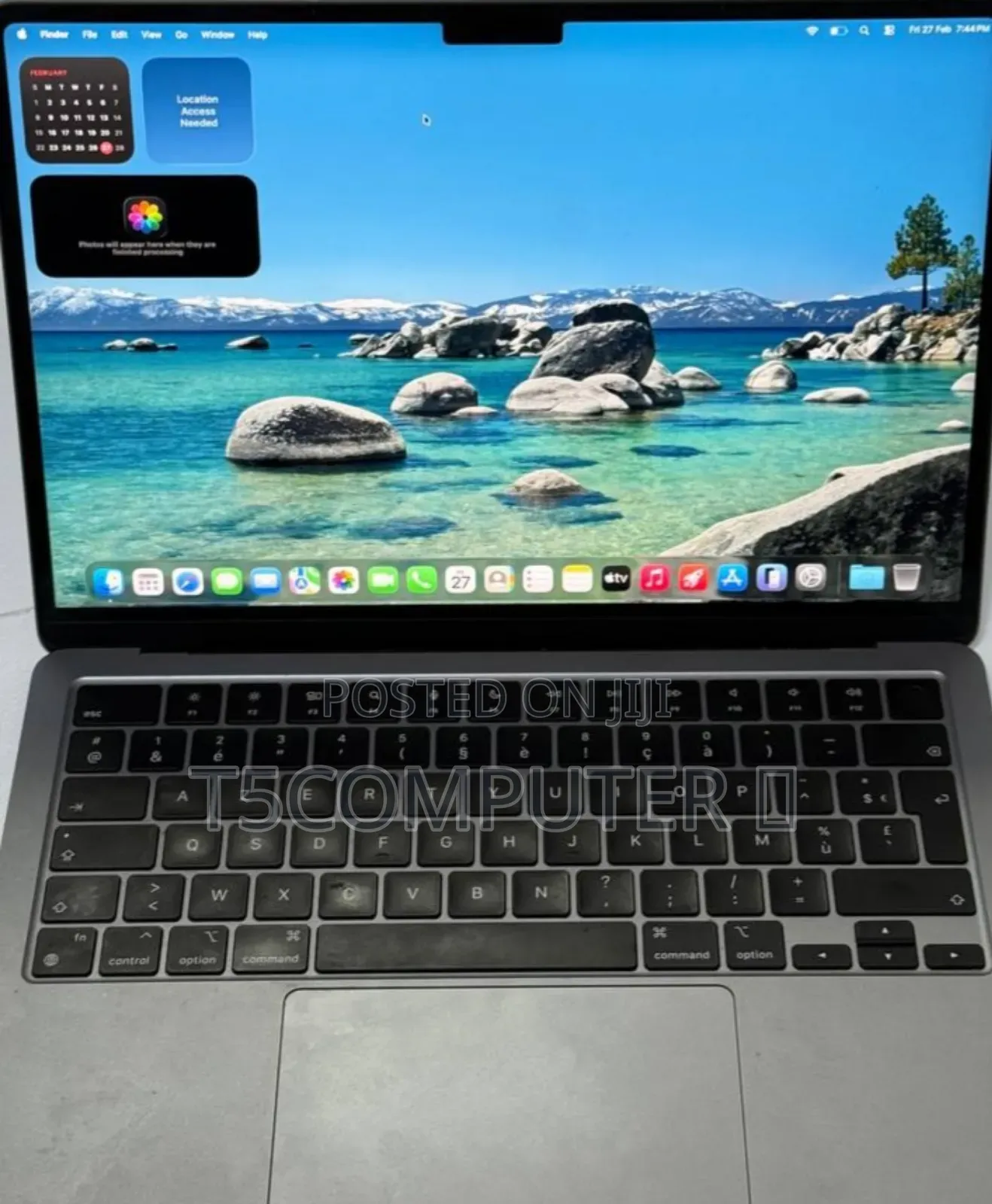 New Laptop Apple MacBook Air 2023 M2 8GB Apple M3 SSD 256GB