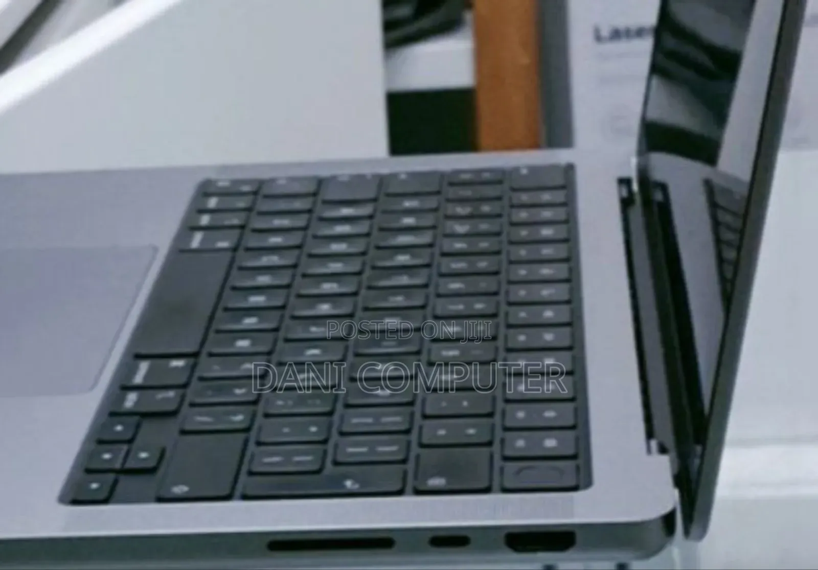 New Laptop Apple MacBook Pro M1 16GB Apple M1 Pro SSD 1T