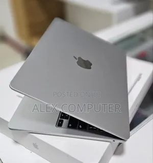 New Laptop Apple MacBook Air 2025 M4 13-inch 16GB Apple M4 SSD 256GB