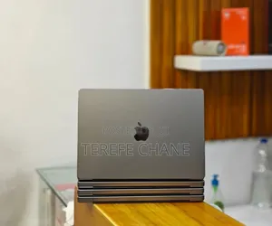 New Laptop Apple MacBook Pro M1 32GB Apple M1 Pro SSD 512GB