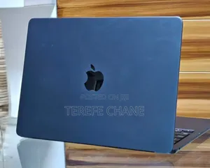 New Laptop Apple MacBook Air 2025 M4 13-inch 32GB Apple M4 SSD 256GB