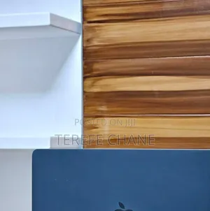 New Laptop Apple MacBook Air 2025 M4 13-inch 32GB Apple M4 SSD 256GB