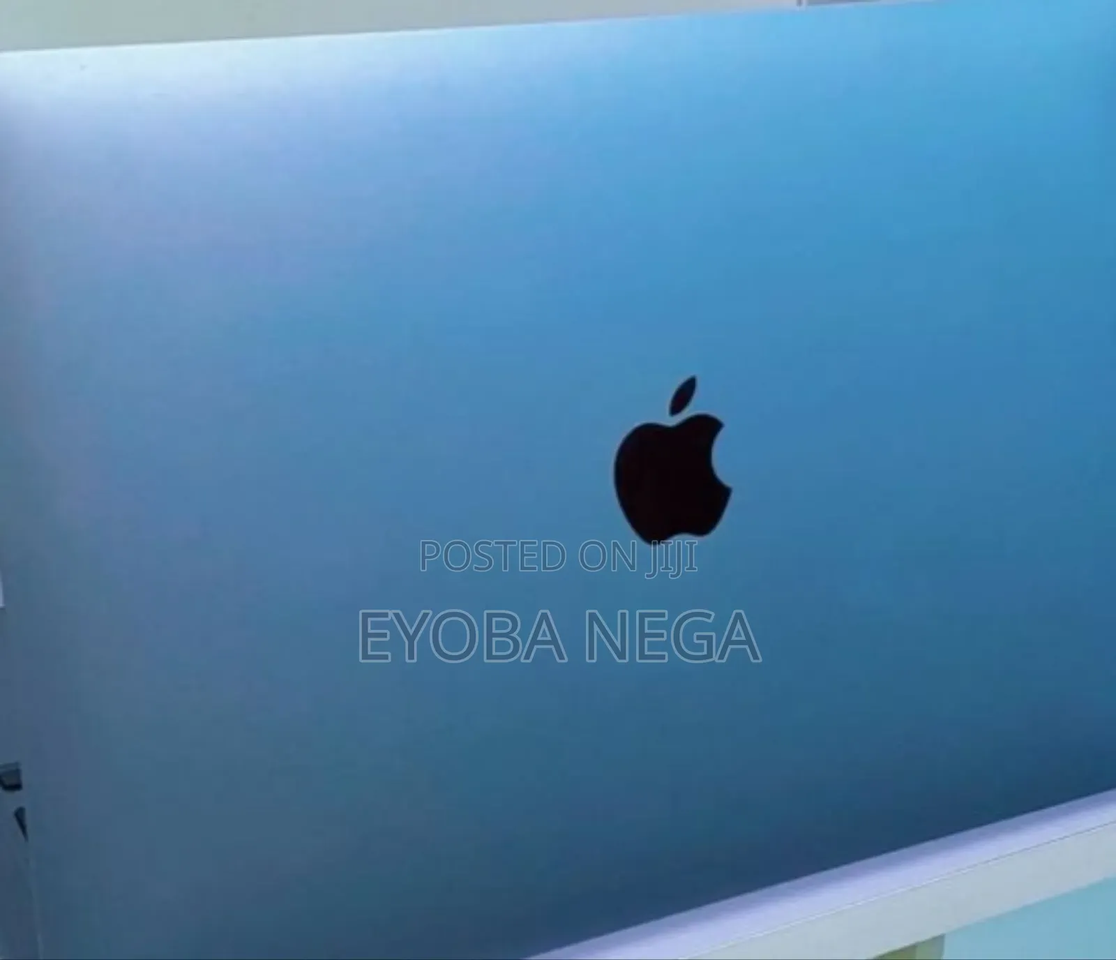New Laptop Apple MacBook Pro M1 8GB Apple M1 SSD 256GB