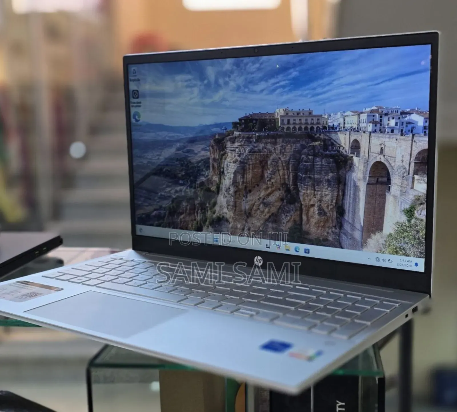 New Laptop HP Pavilion 15 8GB Intel Core i5 SSD 512GB