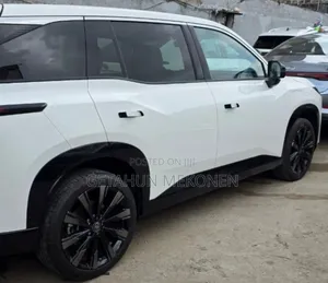 Toyota bZ3 2025 White
