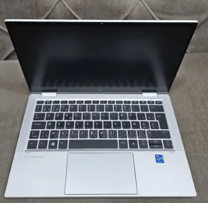 New Laptop HP EliteBook 1040 G8 16GB Intel Core i7 SSD 512GB