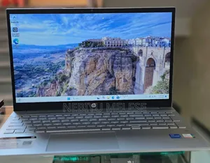 New Laptop HP Pavilion 15 8GB Intel Core i5 SSD 512GB