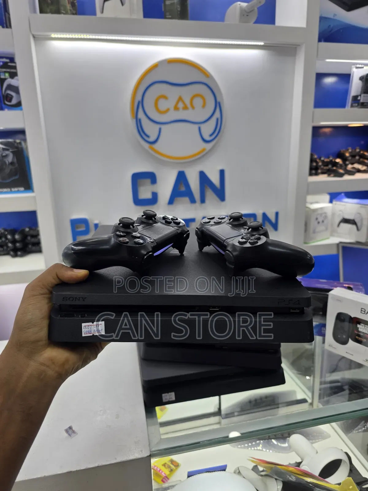Playstation 4 S L I M With 2joystick 5games Installeddddd
