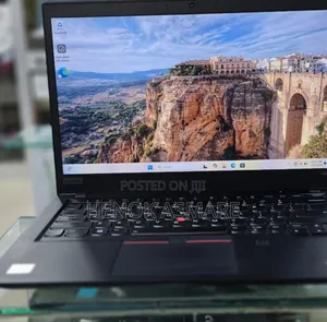 New Laptop Lenovo ThinkPad t495s 16GB AMD Ryzen 7 SSD 512GB