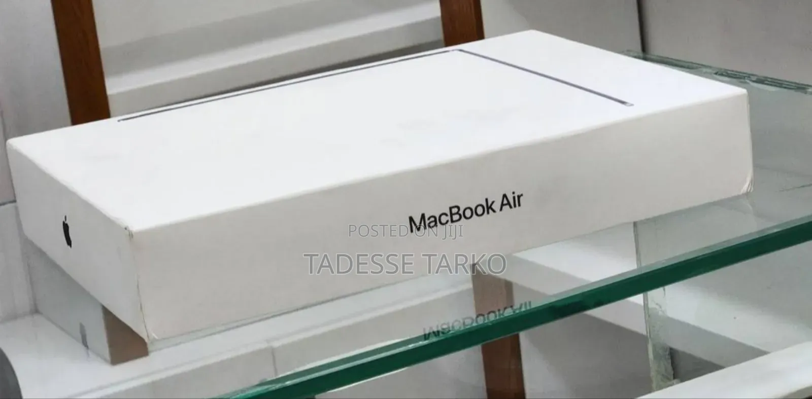 New Laptop Apple MacBook Air 2025 M4 13-inch 16GB Apple M4 SSD 256GB